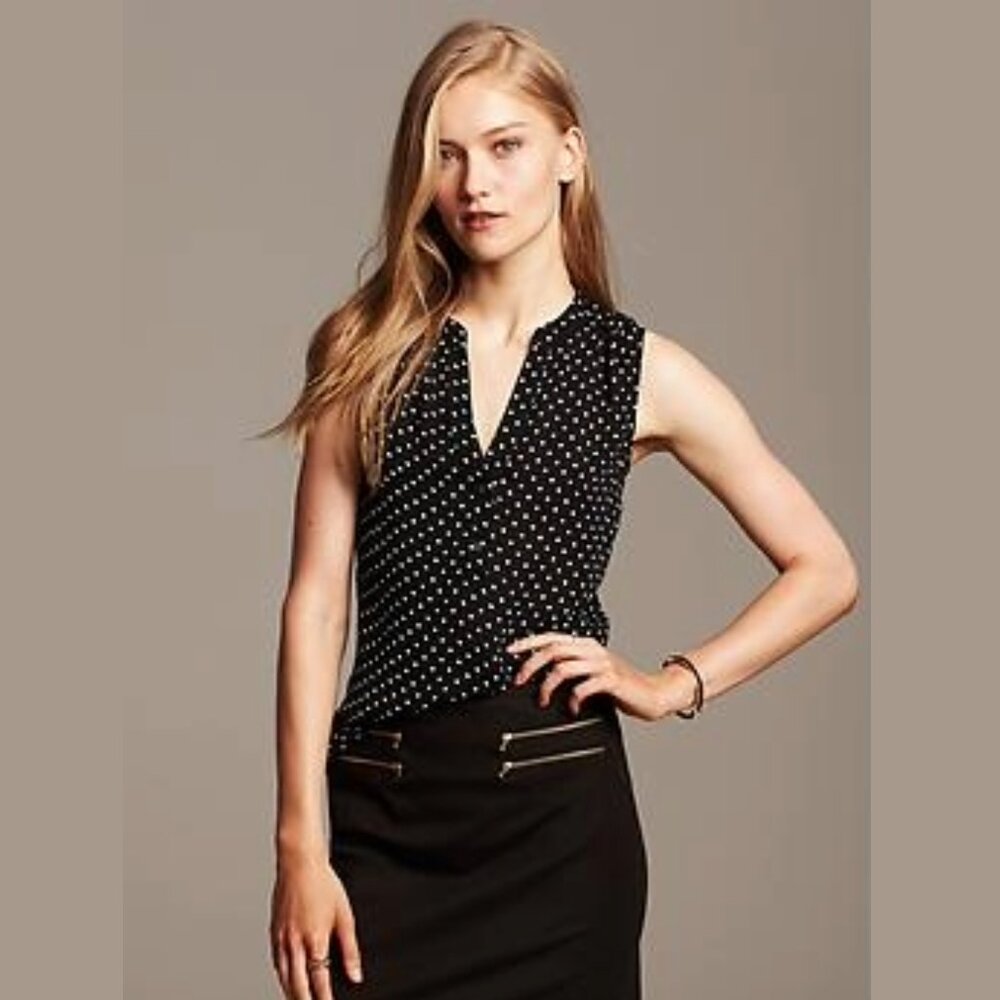 Banana Republic Dot Print Sleeveless Top Large